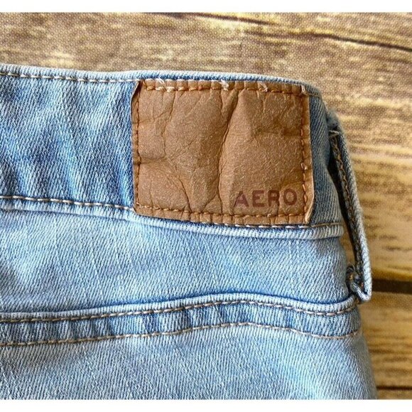 Aerpostale Womens High‎ Rise Jeggings Light Wash Distressed Jeans Size 12 Aero - Picture 5 of 7